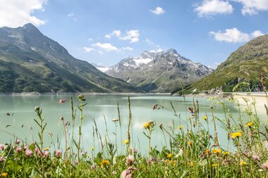 Stausee Silvrettasee im Montafon umgeben von einer tollen Bergkulisse | © Golm Silvretta Lünersee Tourismus GmbH Bregenz, Patrick Säly