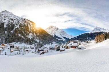 © Stefan Kothenr Photography © Stefan Kothenr Photography